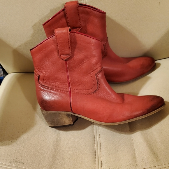 tamaris red boots